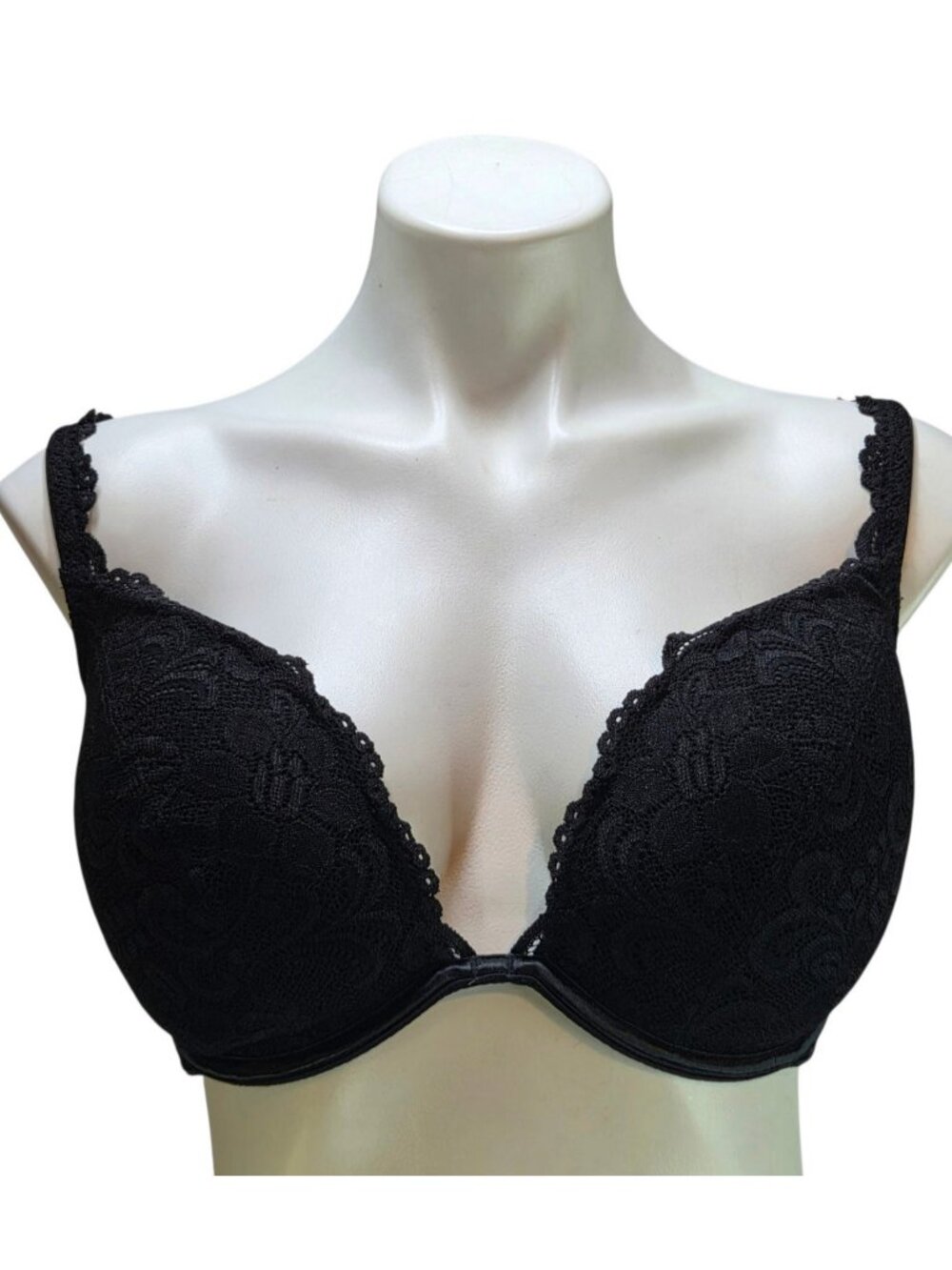 Cacique Bra Plunge 38DD Black Lace